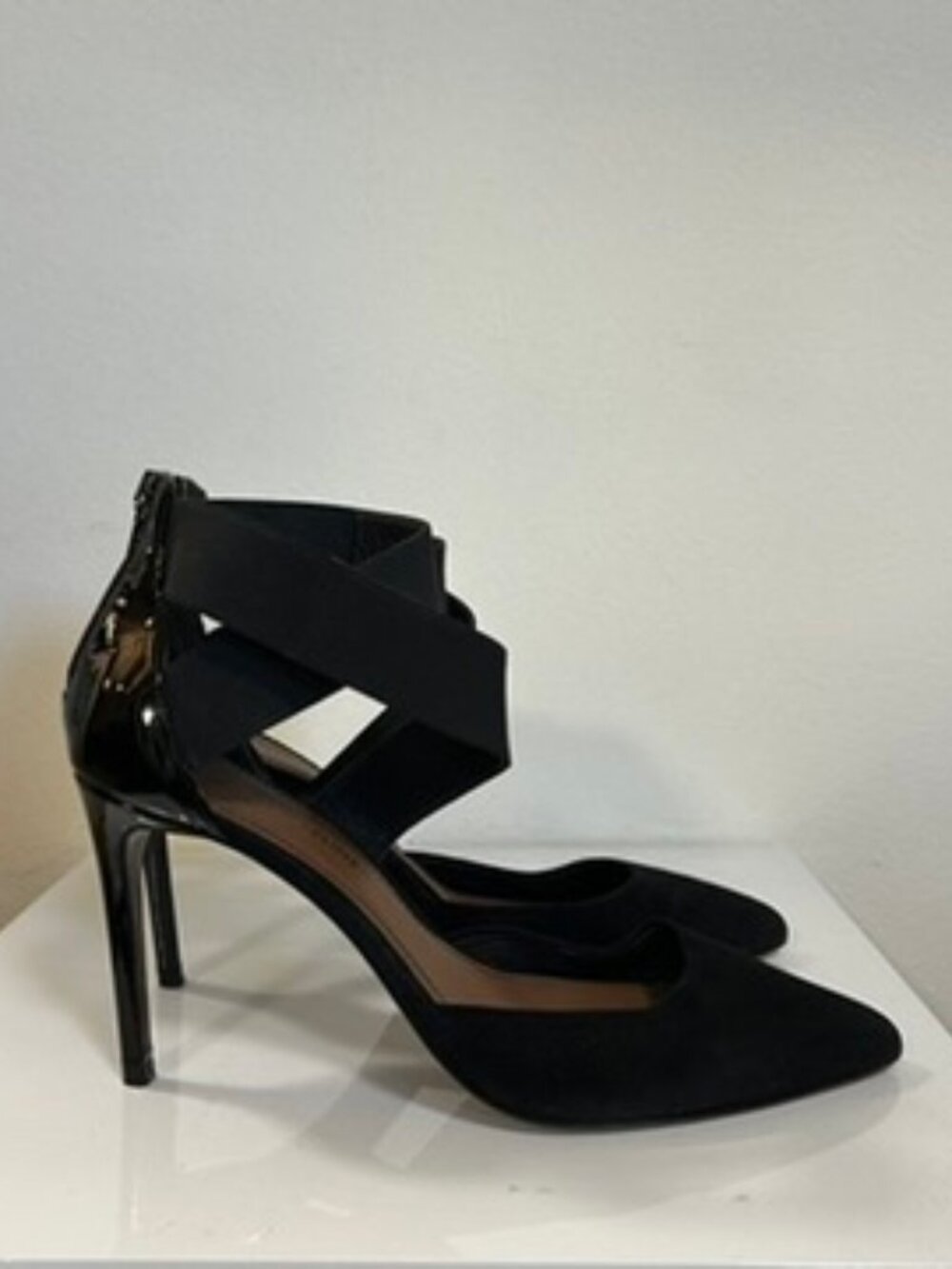Donald J. Pliner "Prime" Heels Strappy Stiletto Black Suede/Patent Sz 8.5M EUC